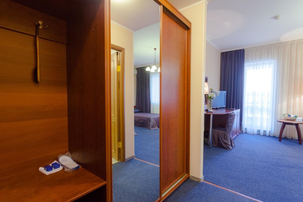 Rahat Hotel Aqtau Zimmer foto
